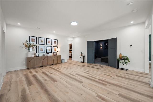 Building Photo - 4029 Ivanhoe Ln