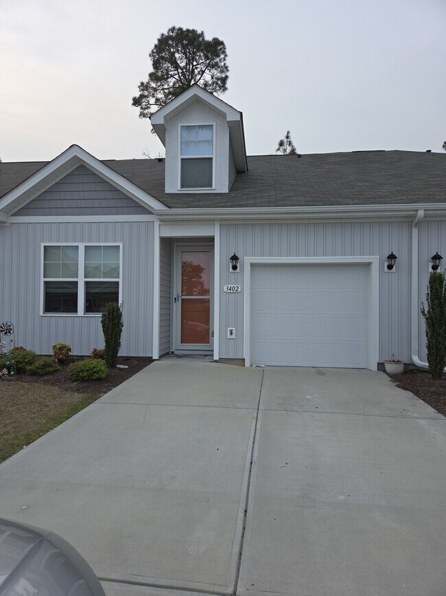 Building Photo - 3402 Bells Lk Cir