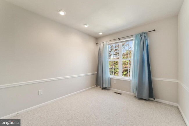 Building Photo - 106 McIlhaney Way