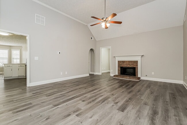 Building Photo - 217 Whitney Ln