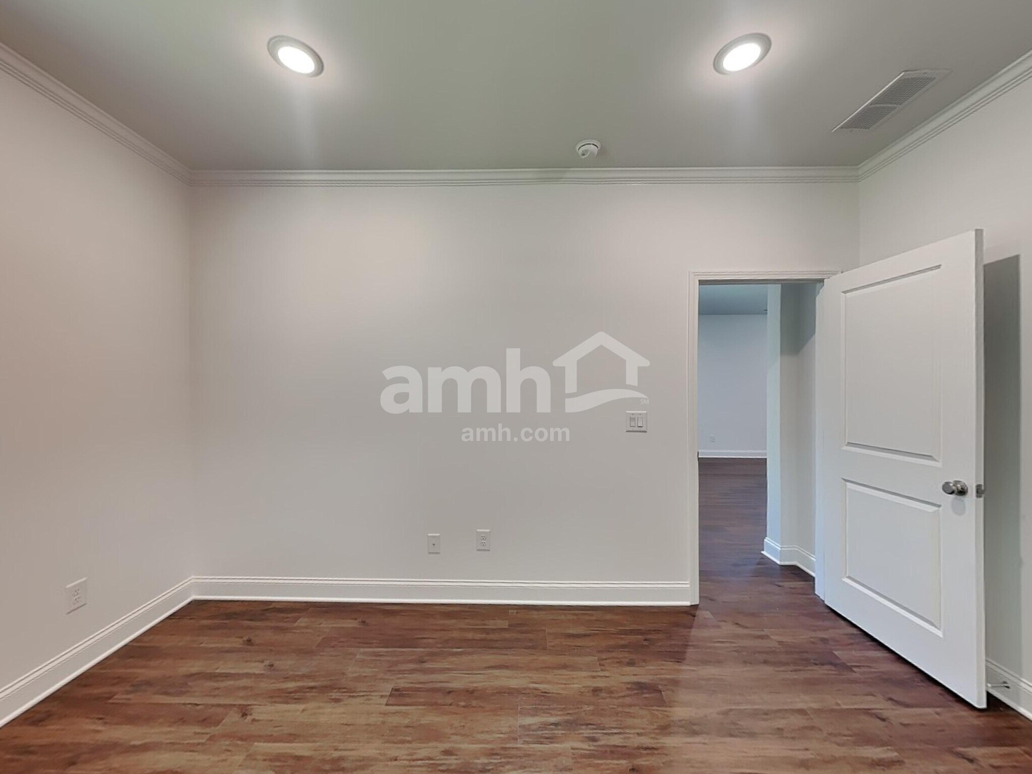 Building Photo - 131 Spruce Cir