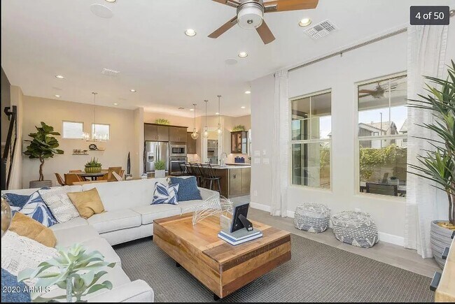 Building Photo - 1154 S Tumbleweed Ln