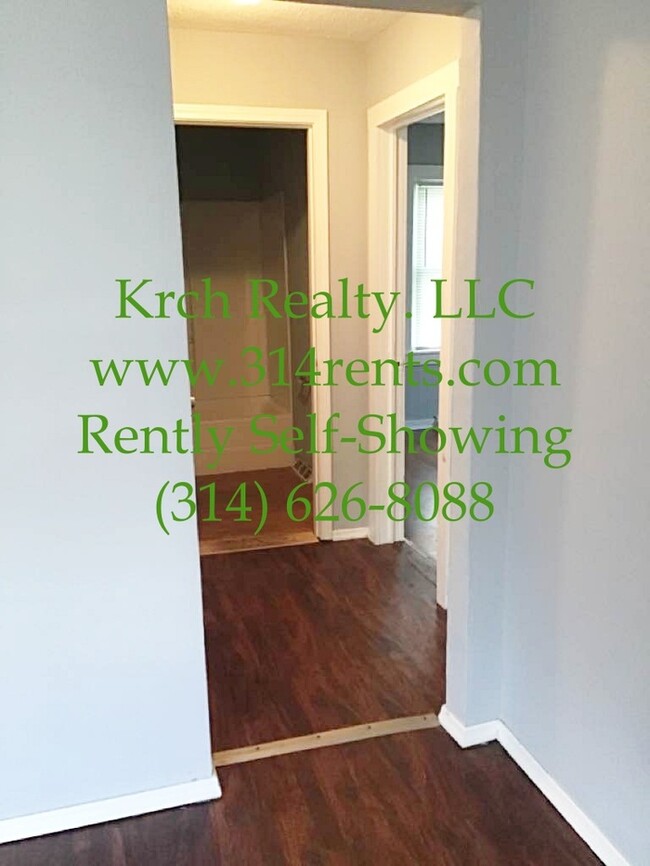 Building Photo - 70 Reasor Dr