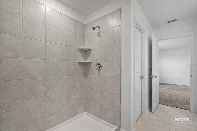 Building Photo - 1523 Brentwood Dr