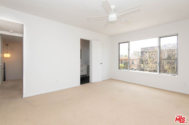 Building Photo - 8233 Blackburn Ave