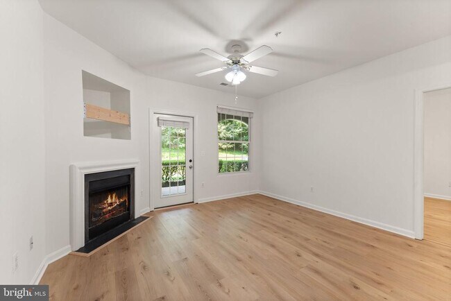 Building Photo - 20453 Chesapeake Square