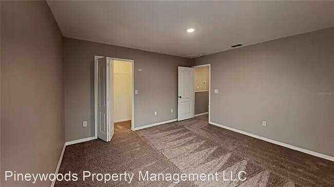 Building Photo - 5 br, 2.5 bath House - 18055 Glastonbury Ln