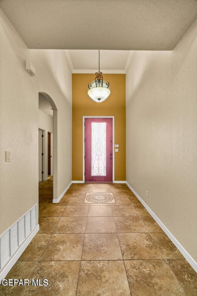 Building Photo - 14117 Rainbow Point Dr