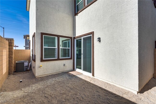 Building Photo - 10733 Rhinehill Ave