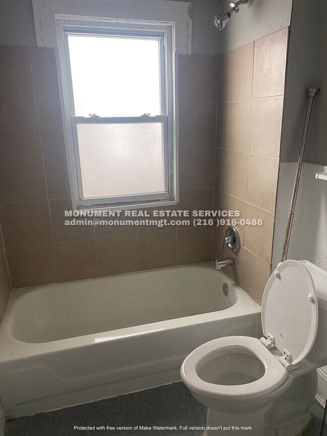 Building Photo - 3618 Menlo Road