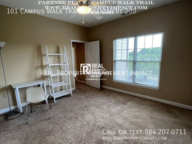 Building Photo - 101 Campus Walk Trl