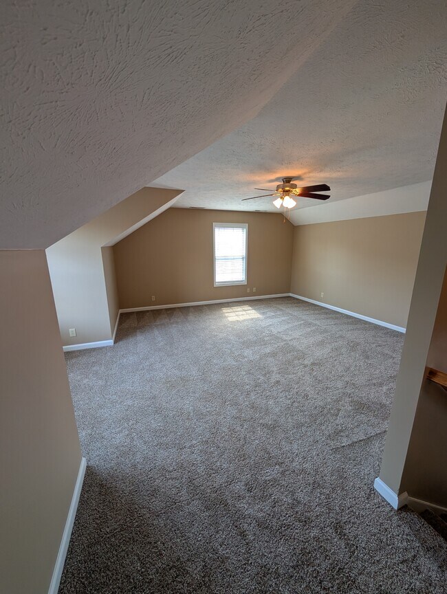 Building Photo - 616 Wolfchase Dr