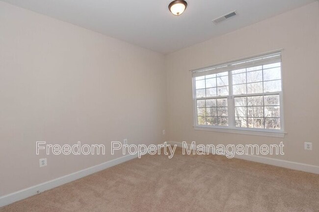 Building Photo - 10774 Monocacy Way