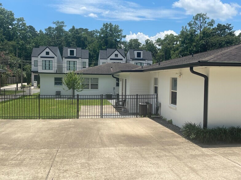 Unit 2 and 3 Parking - 124 W 4th Ave