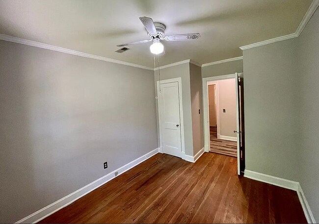 Building Photo - 803 S St Claire Dr