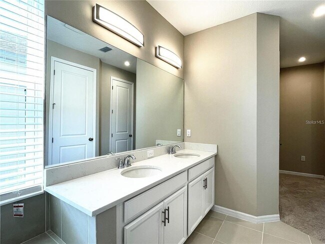 Building Photo - 15385 Isla Palma Ln