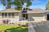 Building Photo - 8627 Blythe Ave