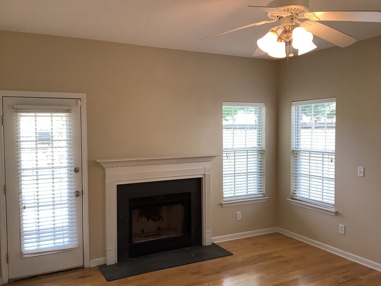 Building Photo - 116 Fairhaven Dr