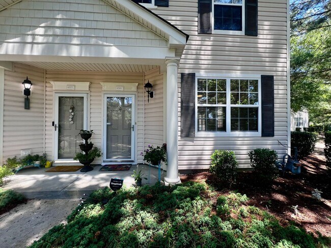 Building Photo - Beautifully Remodeled Corner Condo with Dual Primary Suites in The Villas at Bellamy