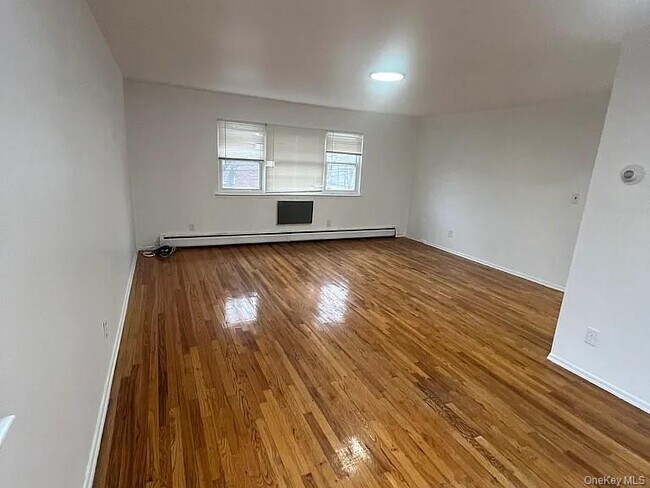 Building Photo - 151-84 17th Rd