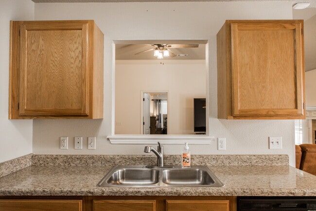 Building Photo - 4357 Beacon Ct