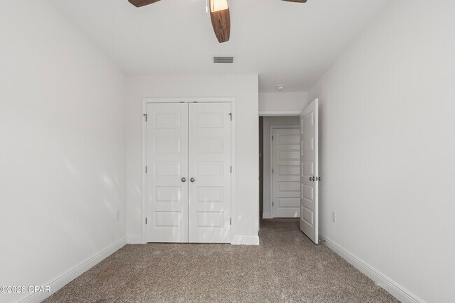 Building Photo - 456 Melrose Wy