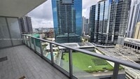 Building Photo - 1300 Brickell Bay Dr