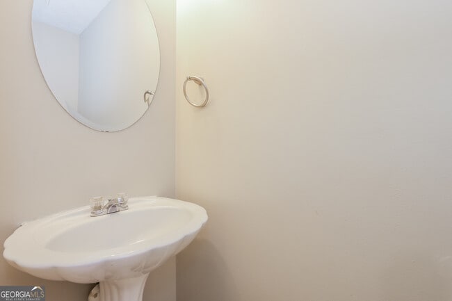 Building Photo - 3909 Riverside Pkwy