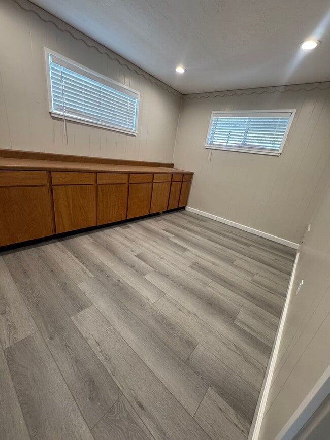 Building Photo - Beautiful home for rent in Salt Lake City!