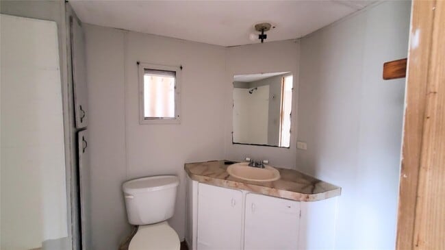 Building Photo - 865 Omeara