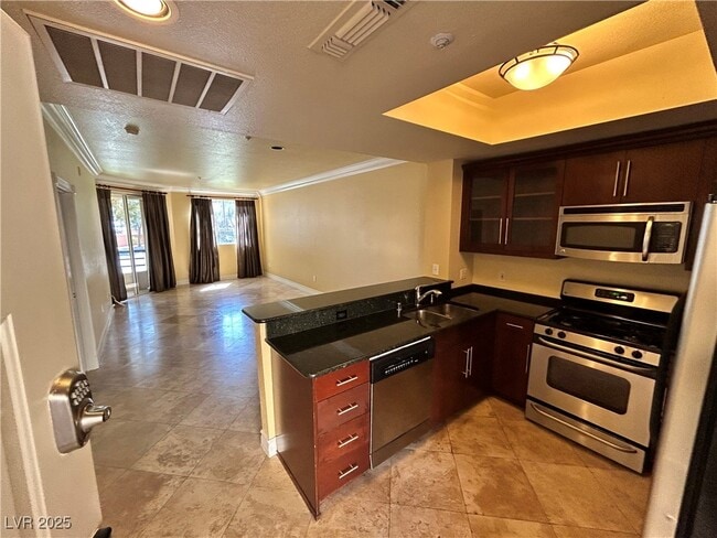 Primary Photo - 220 E Flamingo Rd