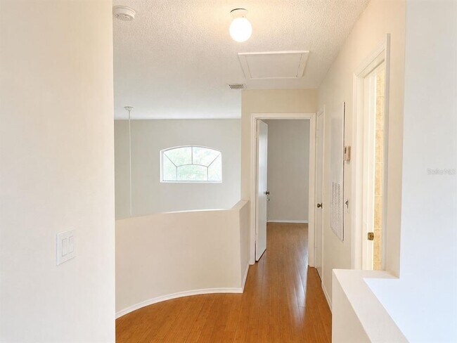 Building Photo - 14426 Island Cove Dr