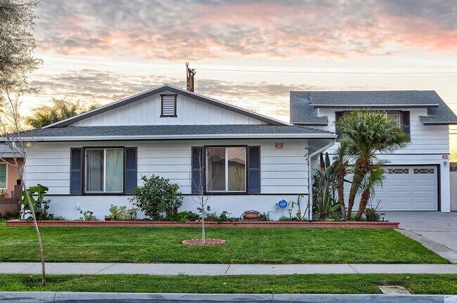 Primary Photo - Furnished Home in HB