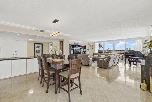 Building Photo - 4000 N Ocean Dr