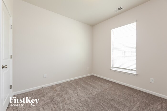 Building Photo - 511 Carronade Ct