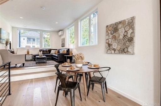 Building Photo - Stunning 2 Bedroom Modern Townhouse in Magnolia, Available Now!