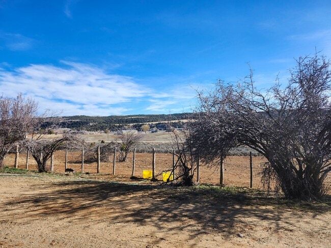 Building Photo - Country apartment Dolores- Utilities included