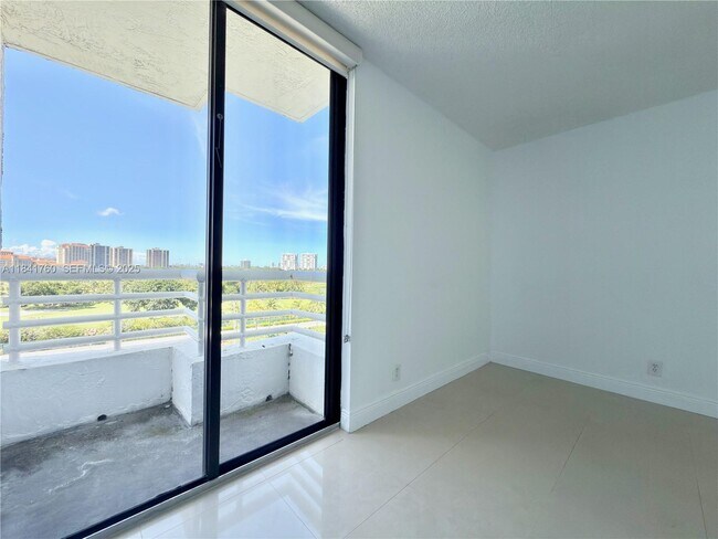 Building Photo - 3300 NE 192 St