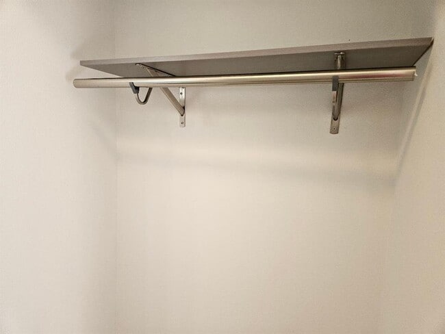 Building Photo - 105 Ila St