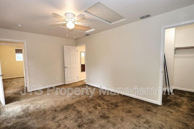 Building Photo - 4222 Crestline Ave