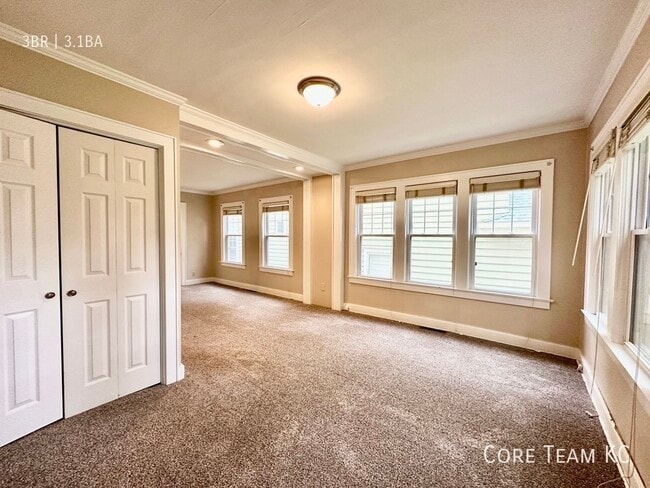 Building Photo - 4819 Jarboe St