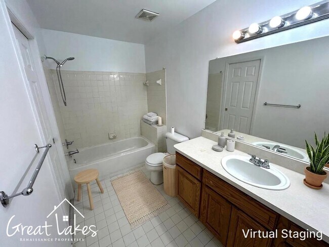 Building Photo - Lovely 3 Bedroom 1 Bathroom now available for rent!