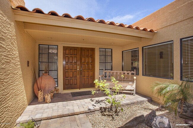 Building Photo - 10860 E San Salvador Dr