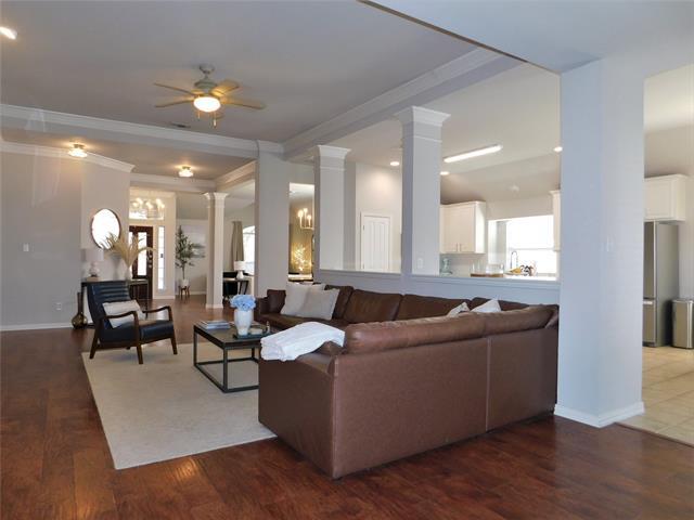 Building Photo - 1119 Postwood Dr