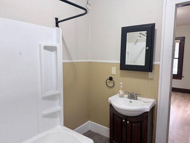 Building Photo - Ready, Set, Move – Unmatched Rental Deal!