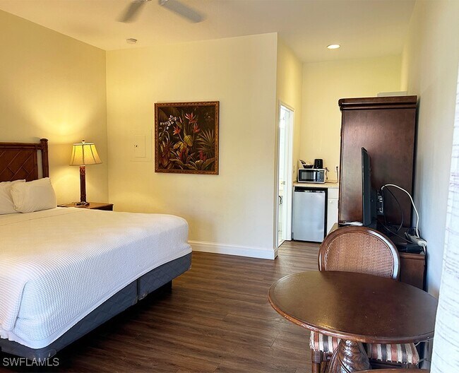 Building Photo - 25000 Tamiami Trl E