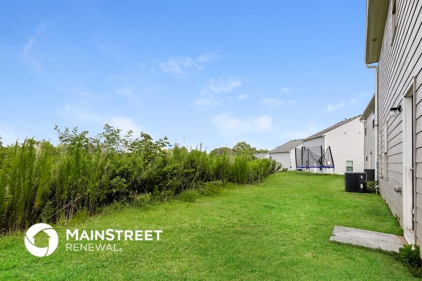 Building Photo - 694 Independence Ave