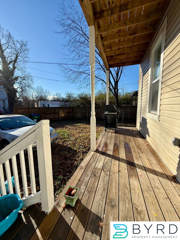 Building Photo - 3007 3rd Ave