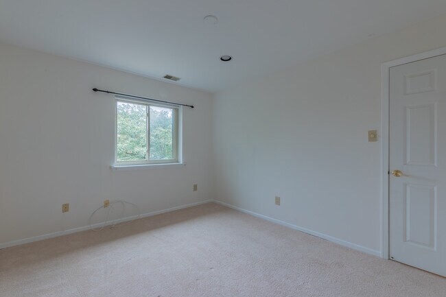 Building Photo - 2801 Pennsylvania Ave