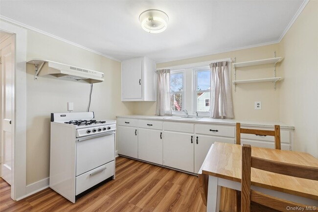 Building Photo - 374376-376 Marcy Ave